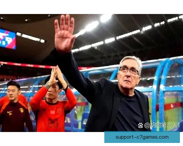 国足备战世界杯预选赛主帅公布新名单引热议球迷期待年轻力量崛起