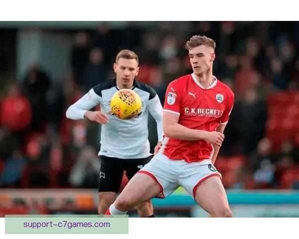 斯温登俱乐部迎来新赛季挑战 力争冲击英甲联赛席位