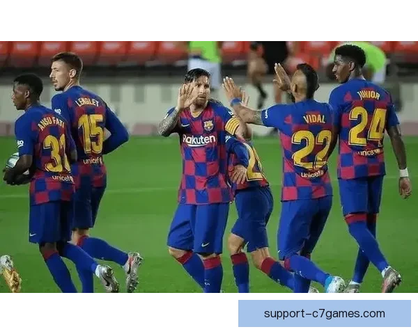 欧冠焦点战豪门对决引爆赛季最强悬念与转会风云再起球迷热议不断