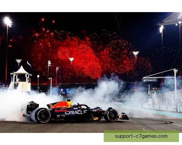 F1赛季激烈竞争继续 红牛车队领跑世界锦标争夺战