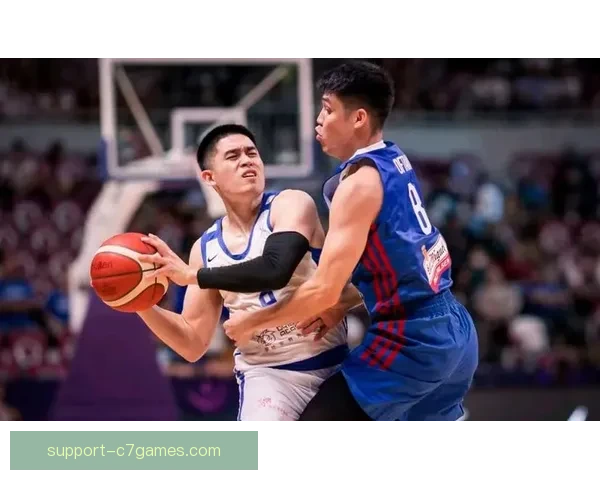 中国男篮力克菲律宾挺进亚洲杯四强 杨毅：年轻球员展现出无限潜力